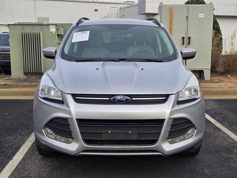 Used 2014 Ford Escape SE w/ Equipment Group 201A image 2