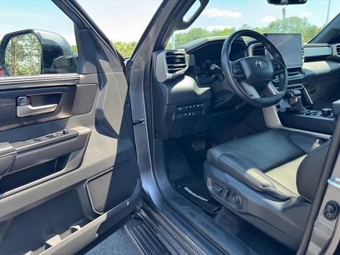 Used 2025 Toyota Sequoia SR5 w/ SR5 Premium Package AWD/4WD image 16