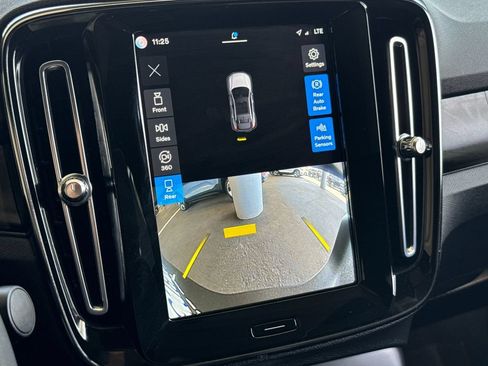 Certified 2023 Volvo C40 P8 Recharge Plus AWD/4WD image 19