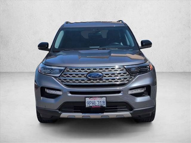 Used 2021 Ford Explorer Limited w/ Equipment Group 301A AWD/4WD image 2