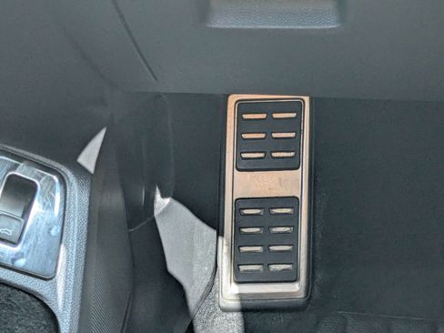 Used 2022 Volkswagen Tiguan SEL R-Line AWD/4WD image 34