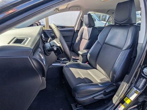Used 2018 Toyota Corolla SE FWD image 5