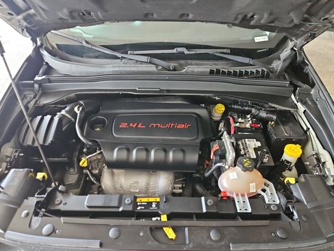 Used 2019 Jeep Renegade Altitude w/ Quick Order Package 2XM image 21