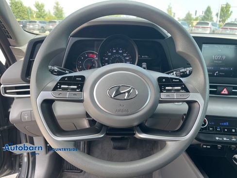 Used 2023 Hyundai Elantra SEL FWD image 12