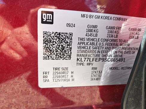 Used 2025 Chevrolet Trax LS w/ LS Convenience Package FWD image 34