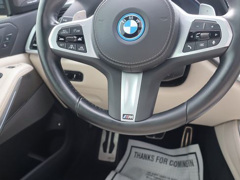 Used 2022 BMW X5 xDrive45e w/ M Sport Package AWD/4WD image 16