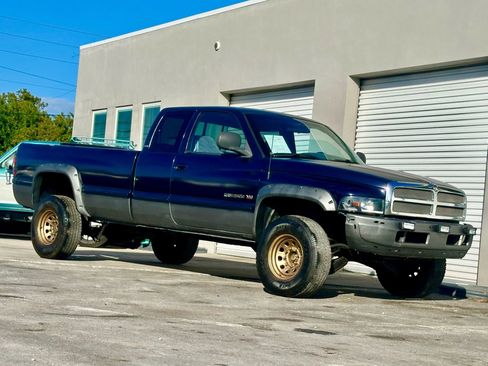 Used 1999 Dodge Ram 2500 Truck Long Bed image 3