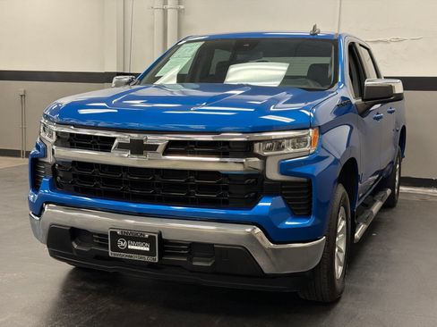 Used 2024 Chevrolet Silverado 1500 LT w/ LPO, Dark Essentials Package RWD image 5