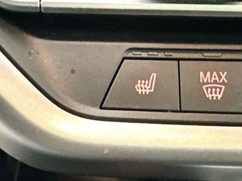 Used 2025 BMW X4 xDrive30i image 18