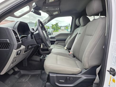 Used 2019 Ford F150 XLT w/ Equipment Group 302A Luxury AWD/4WD image 24