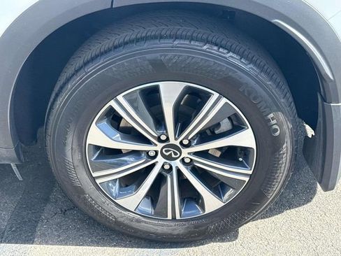 Certified 2025 INFINITI QX60 Pure w/ Cargo Package image 31