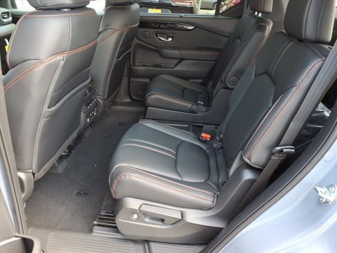 New 2026 Honda Pilot TrailSport image 8