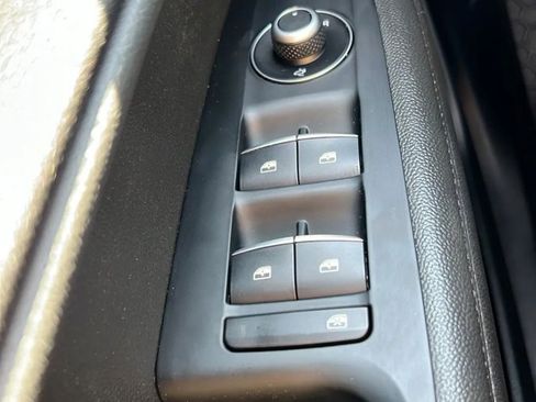 Used 2018 Alfa Romeo Stelvio Ti image 19