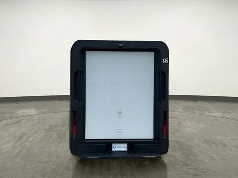 Used 2024 Chevrolet Brightdrop 600 w/ Commercial Equipment Package AWD/4WD image 7