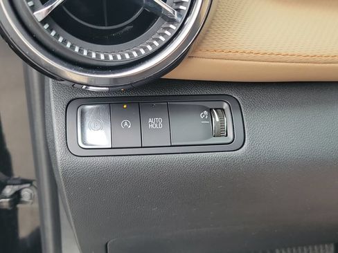 Used 2025 Chevrolet Equinox ACTIV FWD image 22