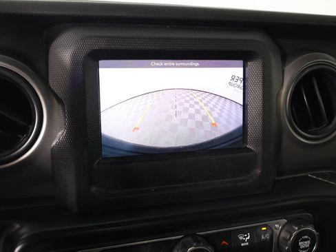 Used 2023 Jeep Wrangler Sport AWD/4WD image 6