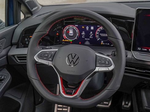 New 2026 Volkswagen GTI SE FWD image 19