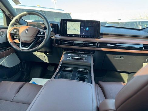 New 2025 Lincoln Aviator Reserve w/ Equipment Group 201A image 14