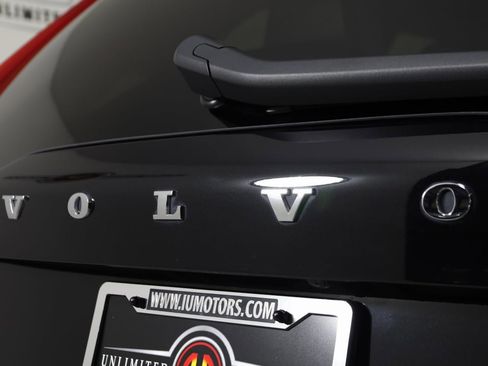 Used 2023 Volvo XC90 T8 Plus image 70