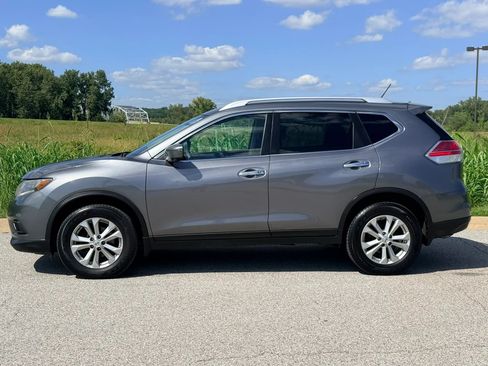 Used 2016 Nissan Rogue SV w/ SV Premium Package AWD/4WD image 11