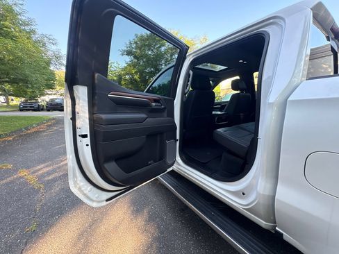Used 2023 GMC Sierra 1500 Denali AWD/4WD image 30