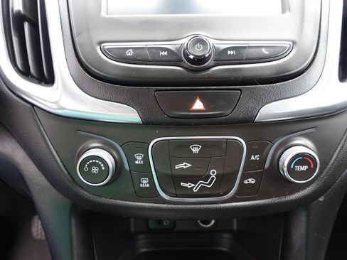 Used 2018 Chevrolet Equinox LT FWD image 39