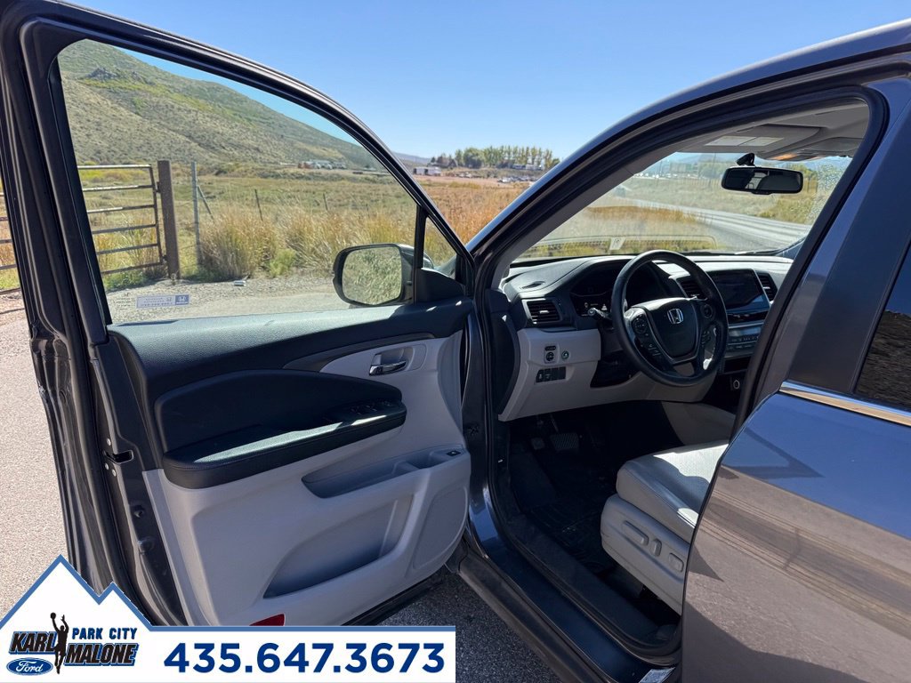 Used 2018 Honda Ridgeline RTL-T image 11