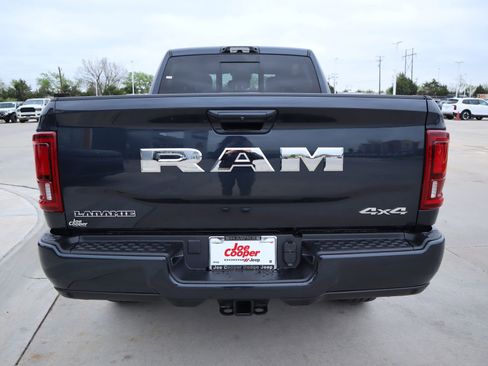 New 2026 RAM 2500 Laramie w/ Sport Appearance Package AWD/4WD image 23