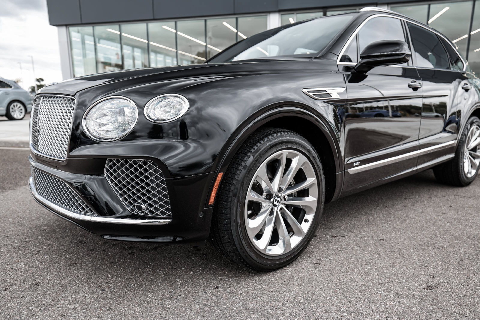 Certified 2022 Bentley Bentayga AWD/4WD image 20