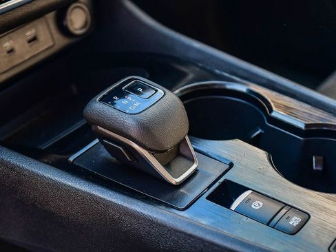 Used 2023 Nissan Rogue SV image 21