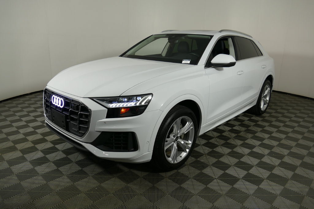 Used 2023 Audi Q8 Premium Plus AWD/4WD image 7