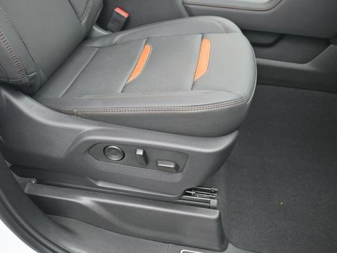 Used 2026 GMC Sierra 1500 AT4 w/ AT4 Premium Package AWD/4WD image 31