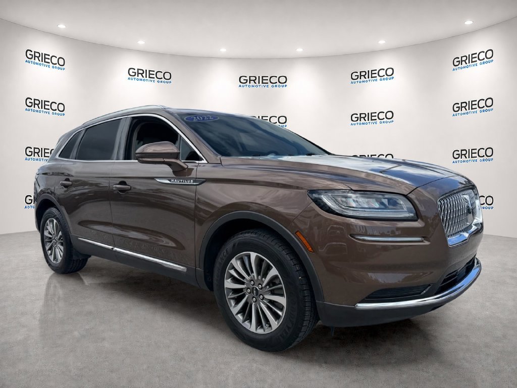 Used 2022 Lincoln Nautilus FWD w/ Premium Package image 1