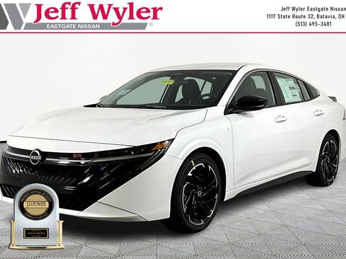 New 2026 Nissan Sentra SR FWD image 1
