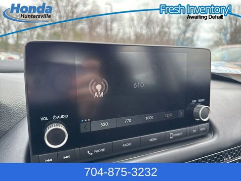 Used 2025 Honda HR-V LX image 28