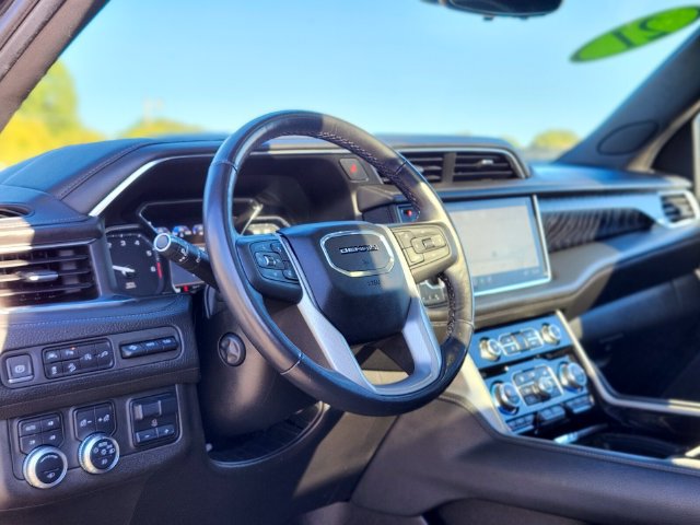 Used 2021 GMC Yukon Denali w/ Denali Ultimate Package AWD/4WD image 20