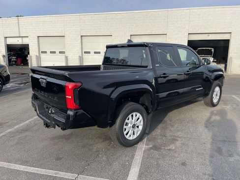 Used 2024 Toyota Tacoma SR5 image 9