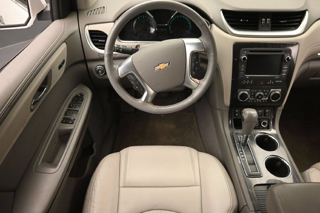 Used 2016 Chevrolet Traverse LTZ AWD/4WD image 14