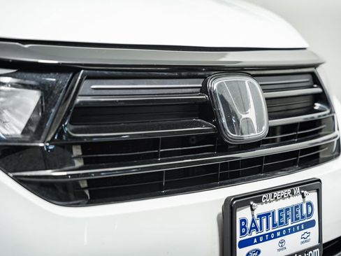 Used 2023 Honda Odyssey Sport image 13