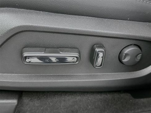 New 2025 Honda Pilot EX-L image 19