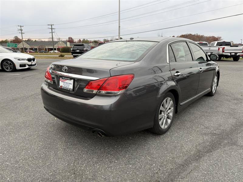 Used 2011 Toyota Avalon Limited FWD image 4