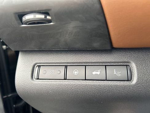 New 2026 Nissan Pathfinder Platinum image 19