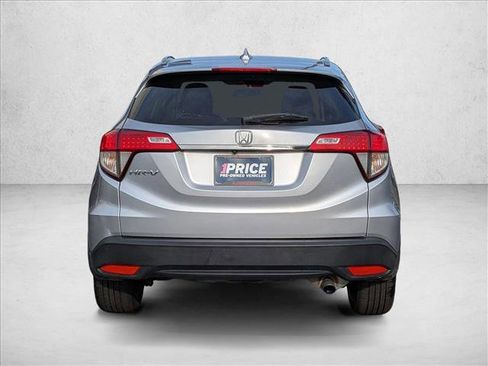 Used 2022 Honda HR-V EX image 7