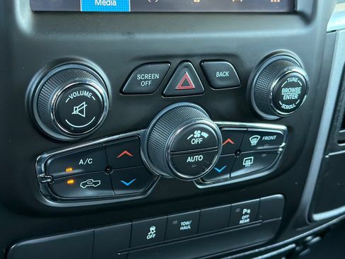 Used 2022 RAM 1500 Warlock w/ Electronics Group AWD/4WD image 18