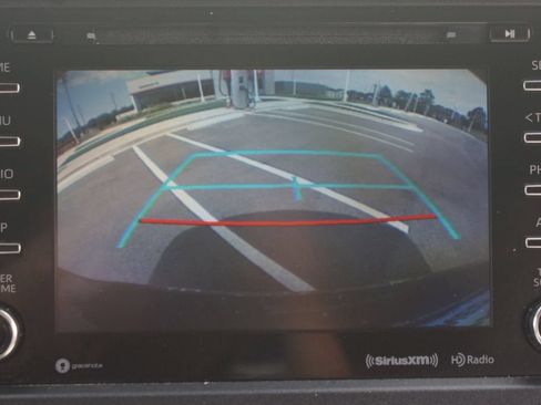 Used 2020 Toyota Sienna LE FWD image 7