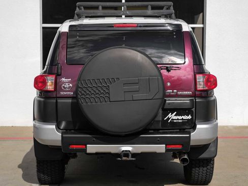 Used 2007 Toyota FJ Cruiser 4WD image 9