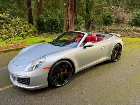 Used 2017 Porsche 911 Carrera image 3