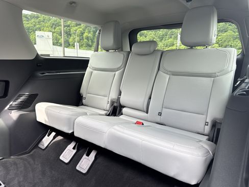New 2027 Ford Expedition Max Platinum AWD/4WD image 25
