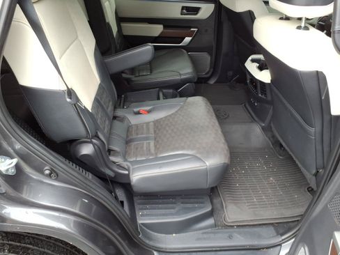 Certified 2024 Toyota Sequoia Capstone AWD/4WD image 10
