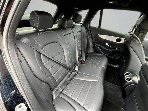 Used 2022 Mercedes-Benz GLC 300 w/ Premium Package Lite image 25